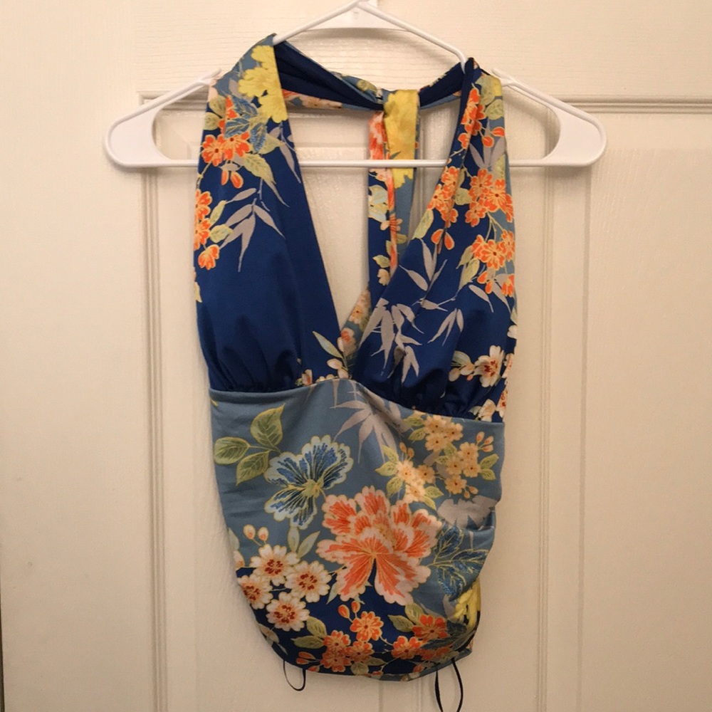 Medium guess blouse!